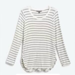 Women’s White and Gray Striped Curved Hem Top